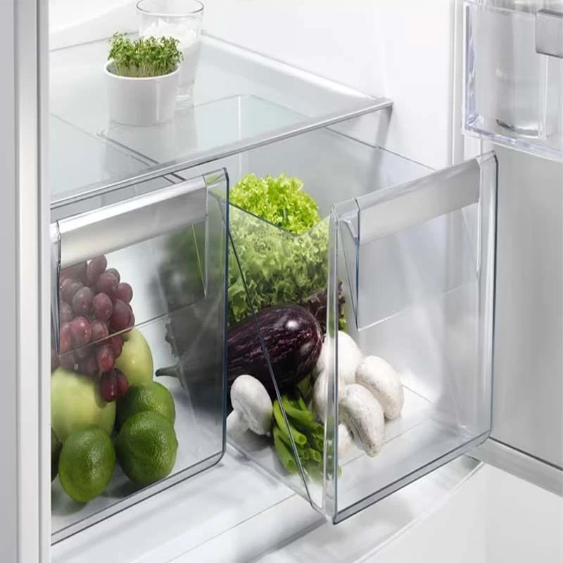 Electrolux LNT3LF18S5 Built In 50/50 Low Frost Fridge Freezer - White 5 Electrolux LNT3LF18S5 Built In 50/50 Low Frost Fridge Freezer - White - Image 5