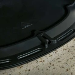 HOMCOM 1500W 4.5 Litre Air Fryer With Rapid Air Circulation - Black - 800-122V70 -Home Kitchen homcom 800122v70 close up view