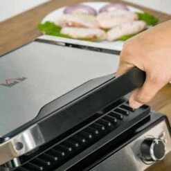 HOMCOM 2000W Health Grill & Pannini Maker - Black - 800-137V70 -Home Kitchen homcom 800137v70 close up view